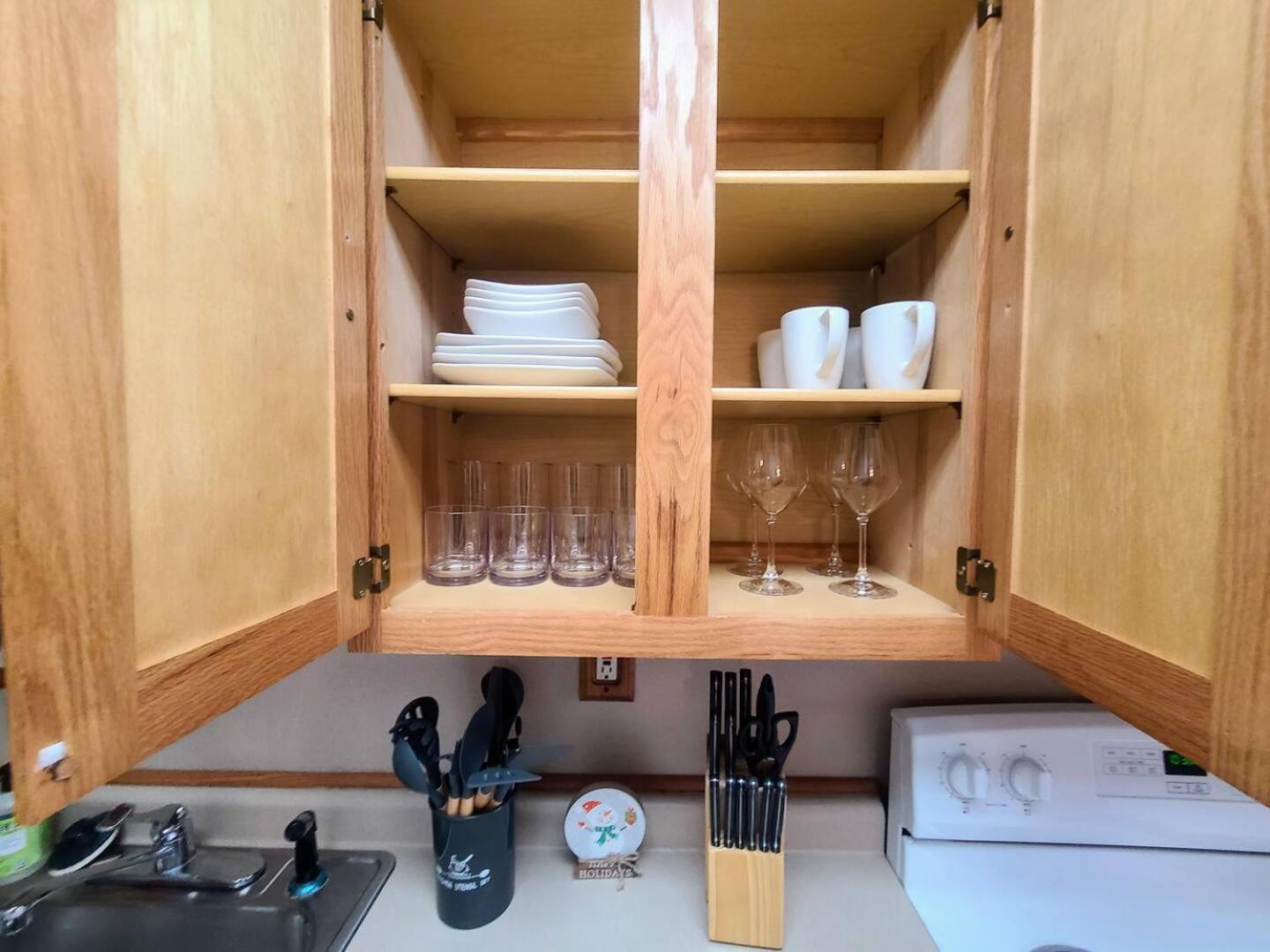 Cozy 2br, 2ba In Apartment *
