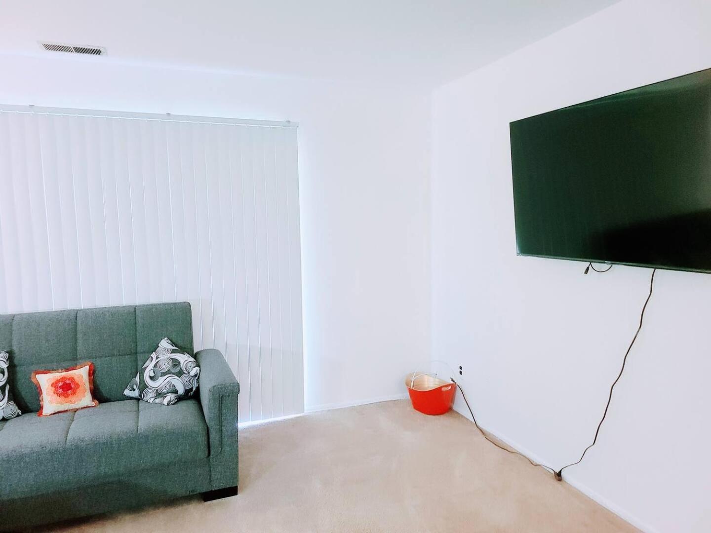 Cozy 2br, 2ba In Apartment
