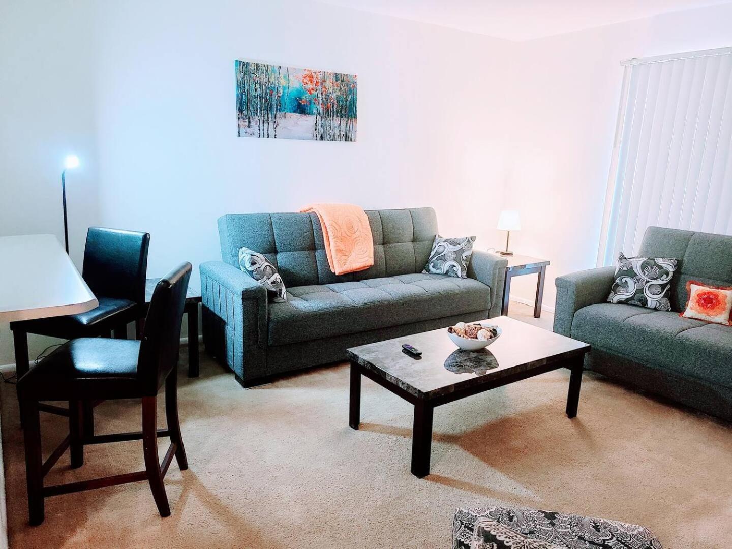 Cozy 2br, 2ba In Apartment Elkins Park