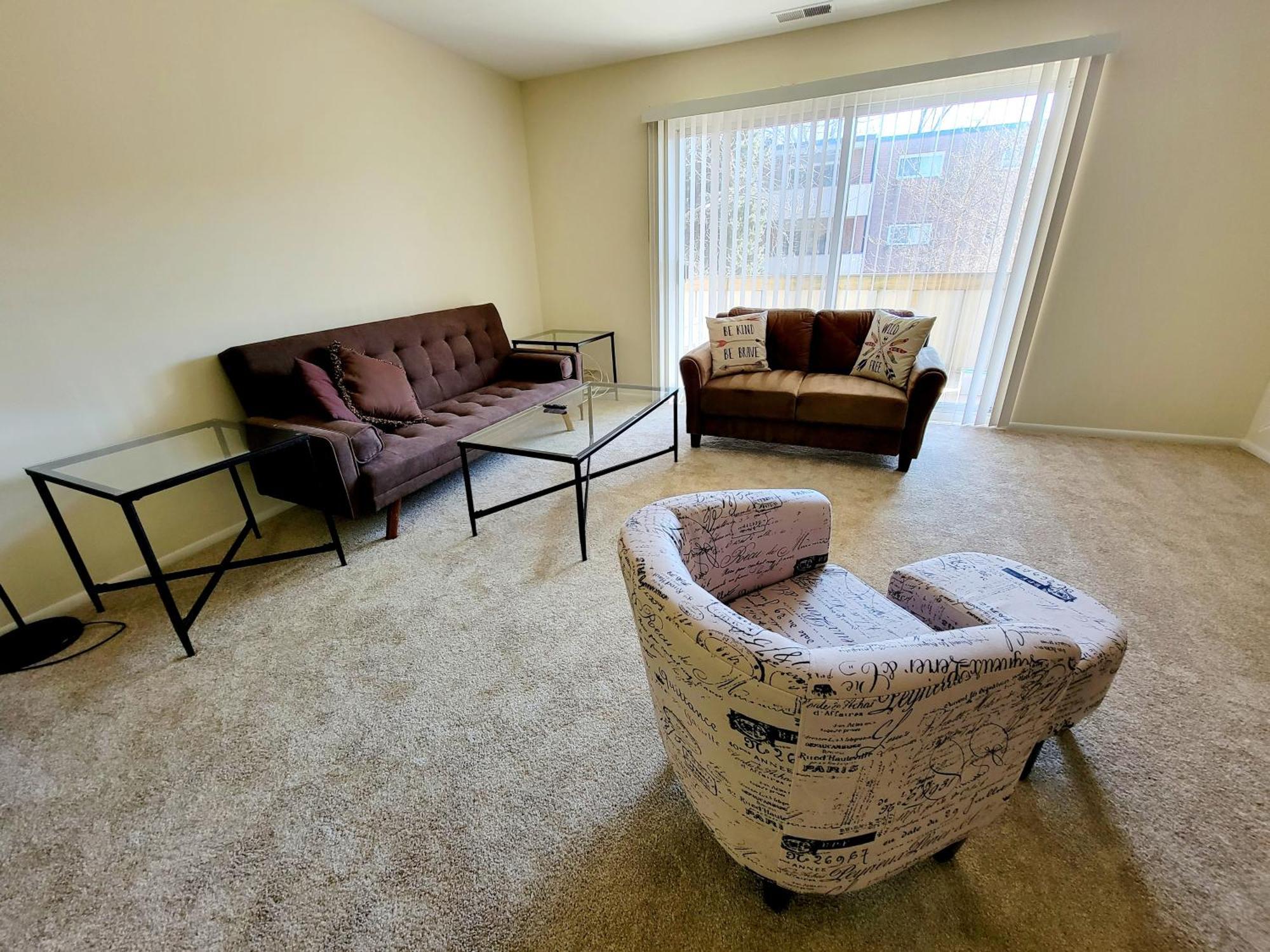 Cozy 2br, 2ba In