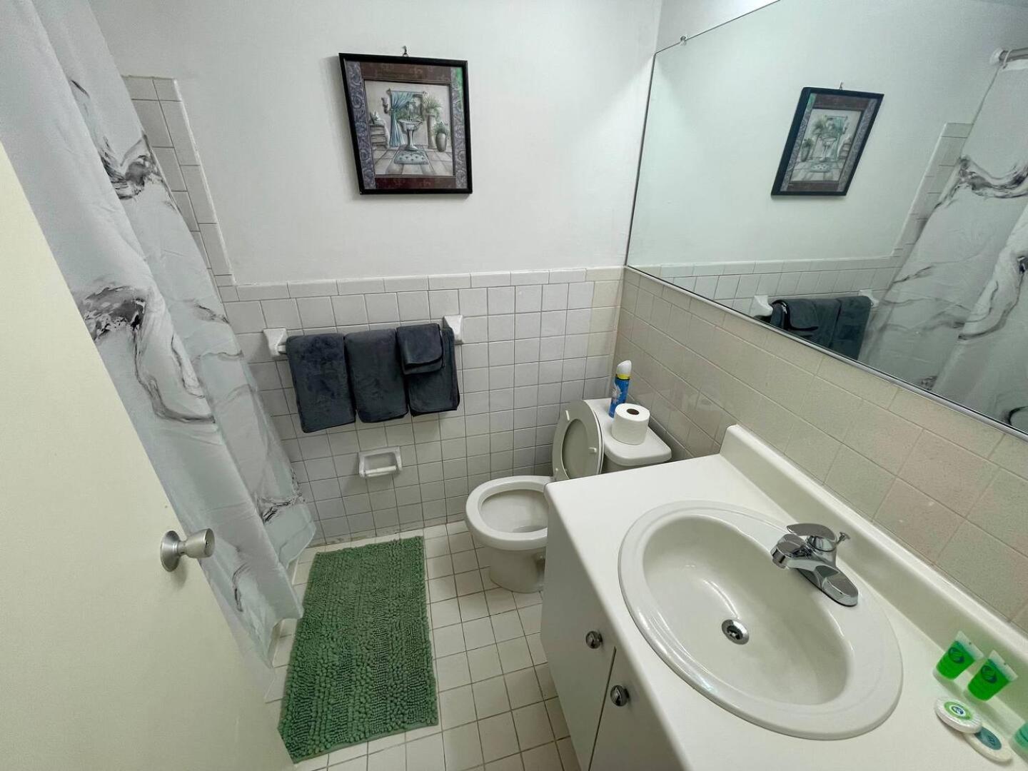 Cozy 2br, 2ba In Apartment Elkins Park